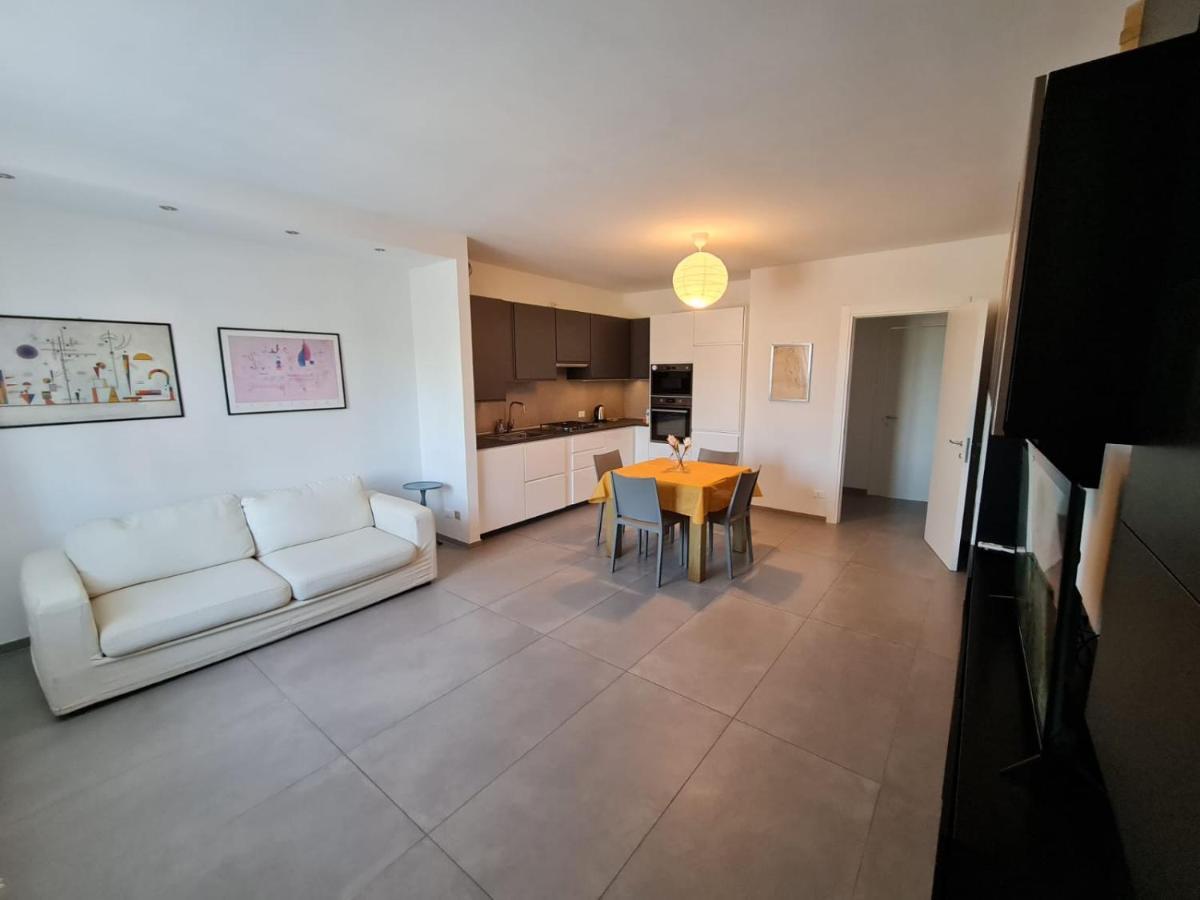 Apartamento Caky'S House Desenzano del Garda Exterior foto